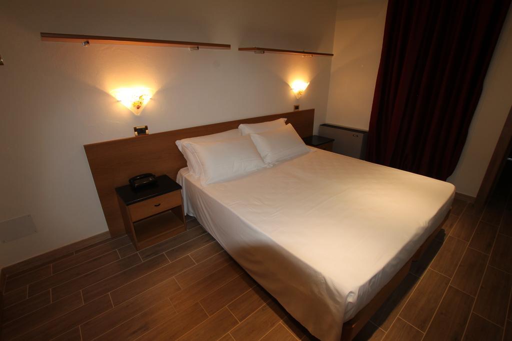 Street Hotel コマッキオ エクステリア 写真